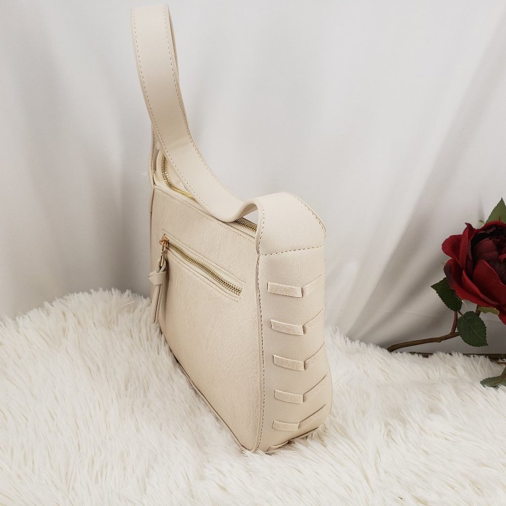 Lovely Cream Handbag NWT - Picture 3 of 4